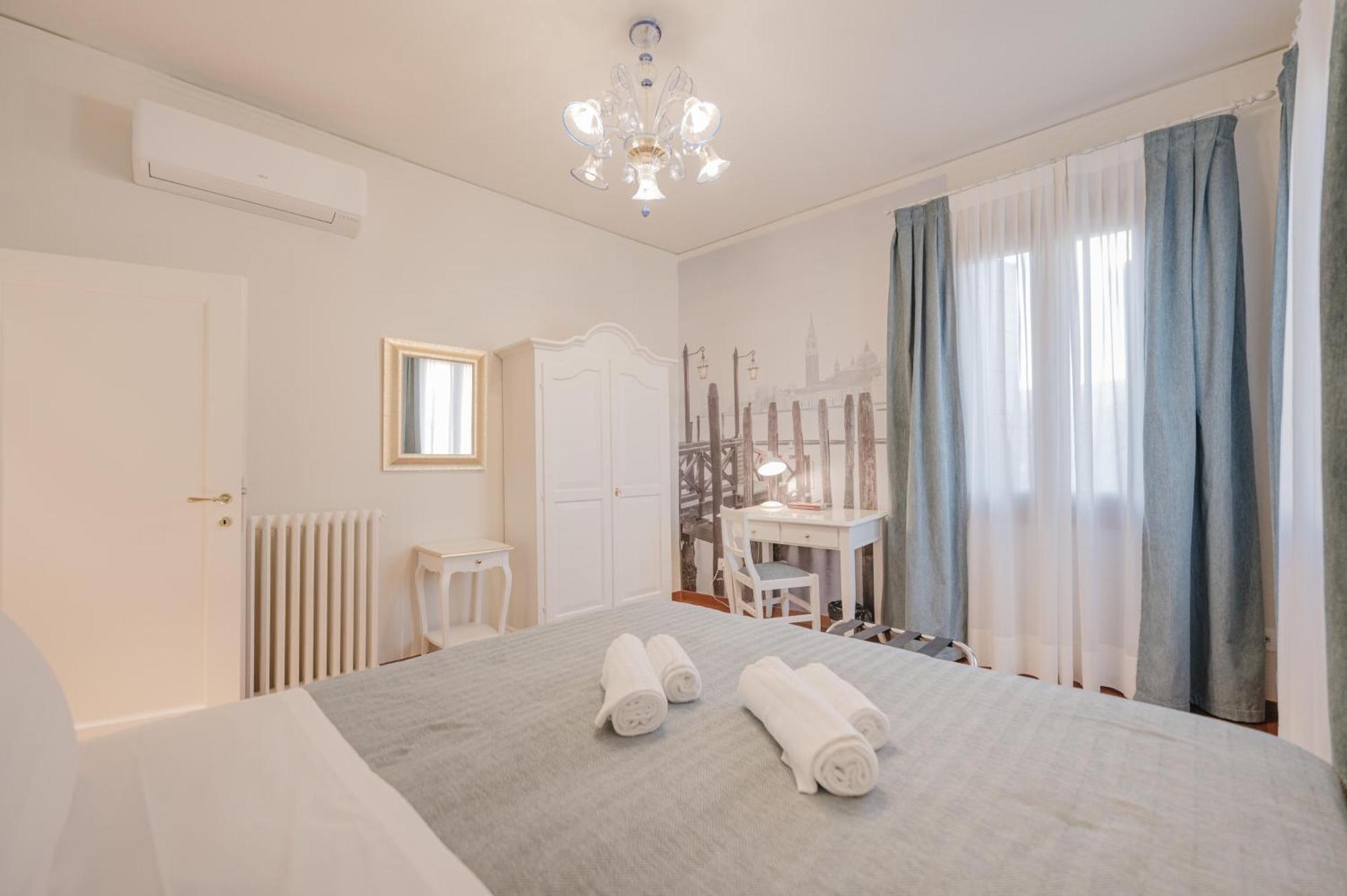 Apartment Santo Stefano Palace Venice