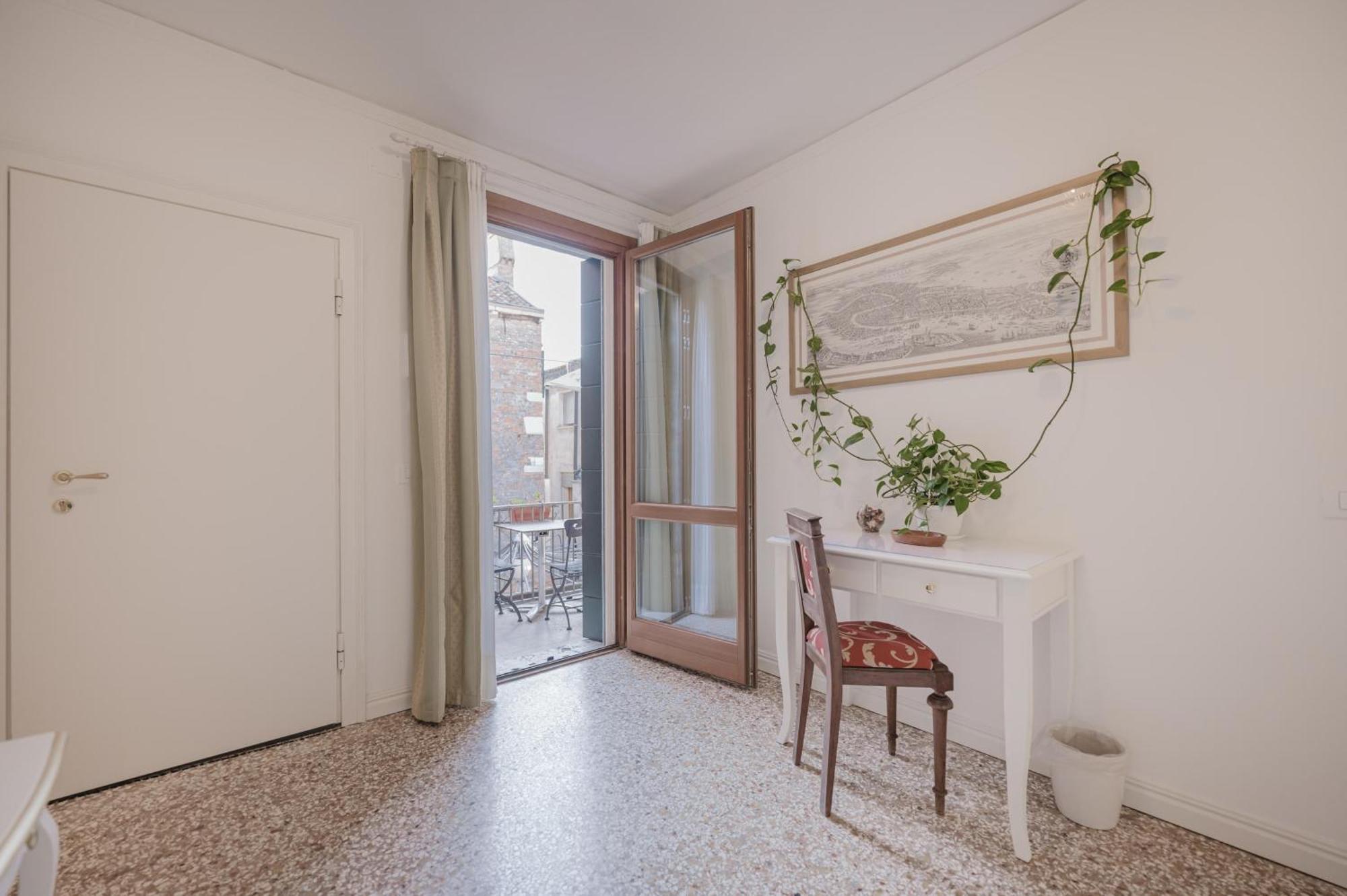 Santo Stefano Palace Apartment *