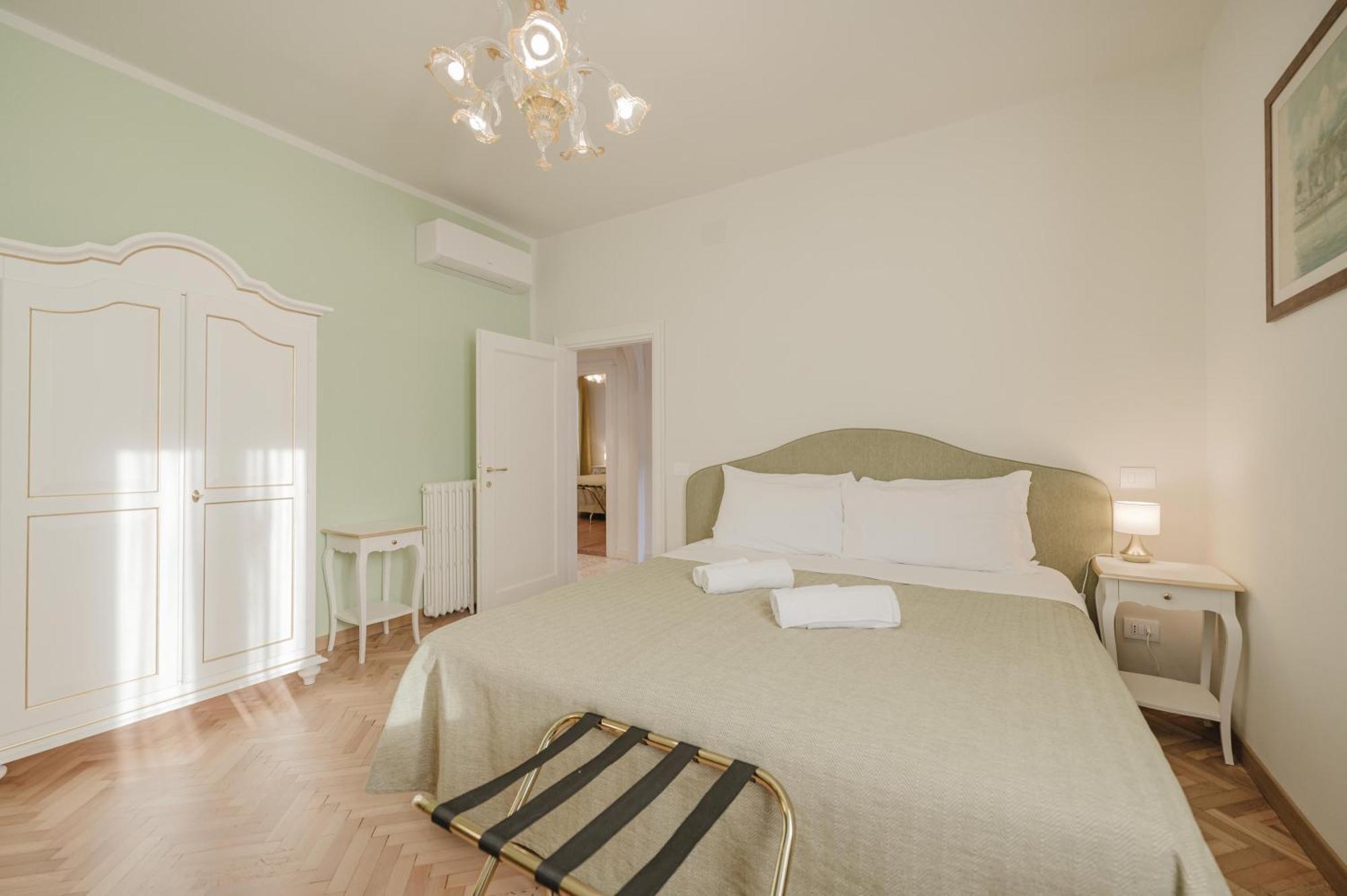 Apartment Santo Stefano Palace Venice