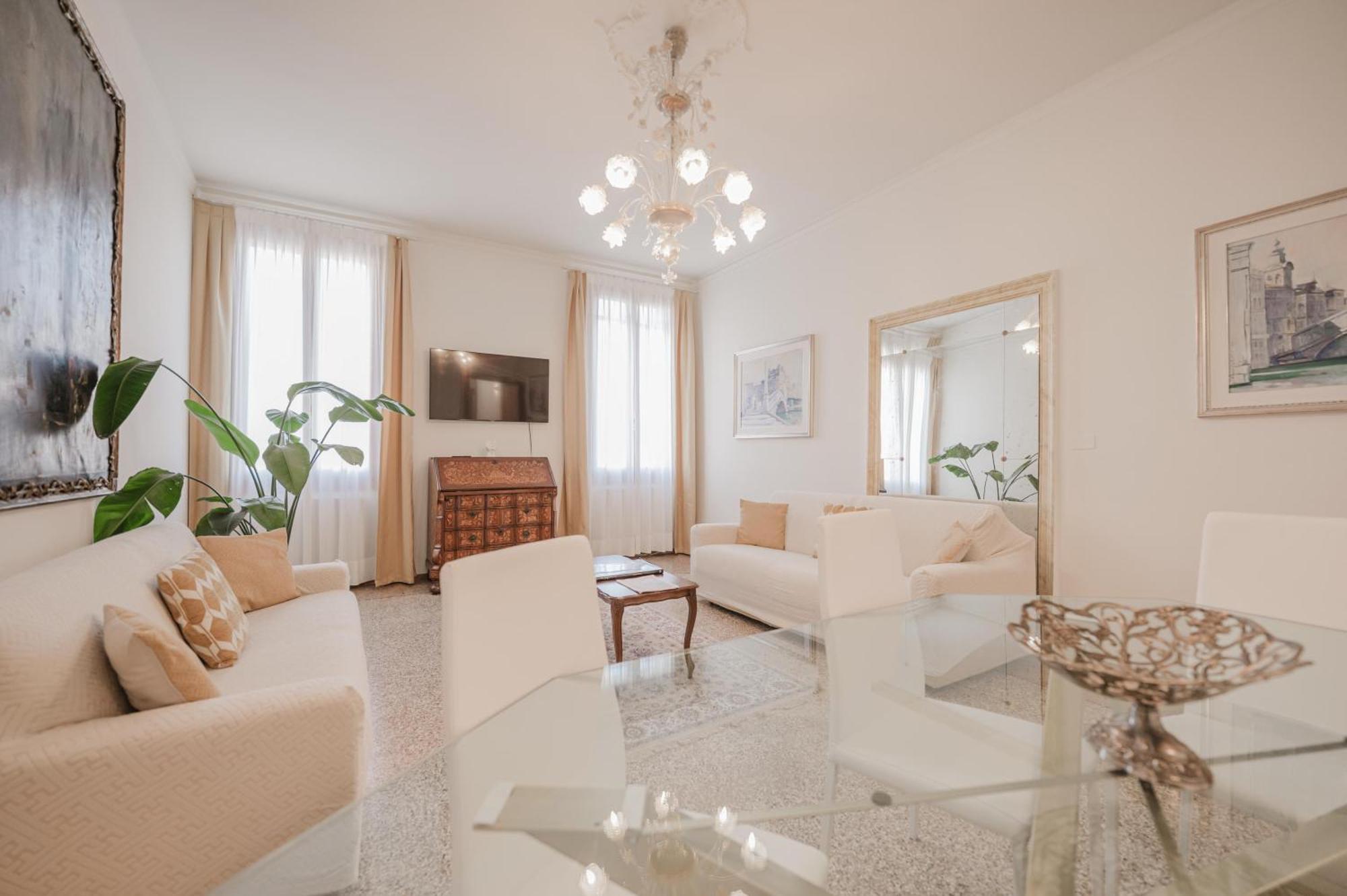 Apartment Santo Stefano Palace *