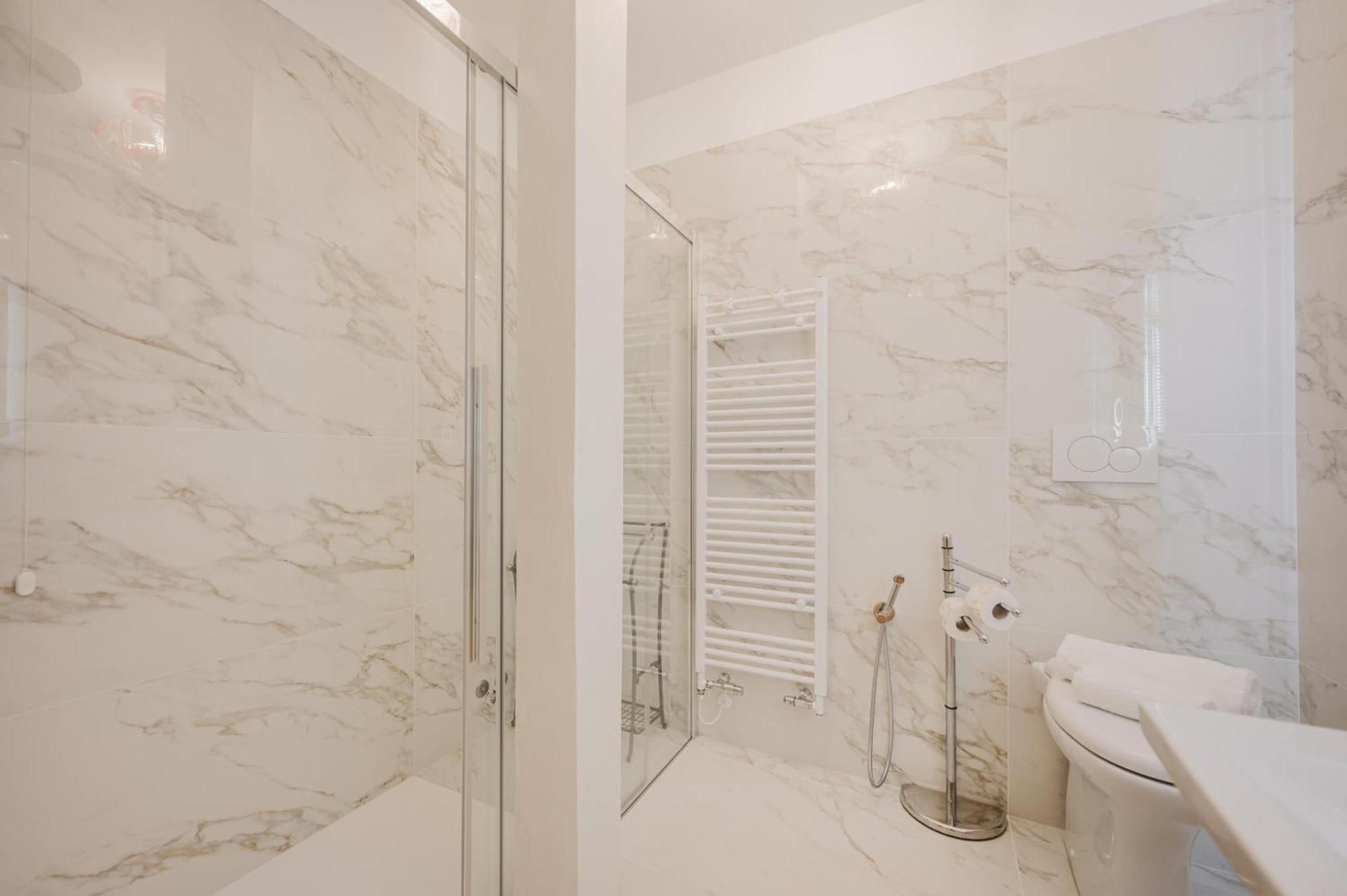 Santo Stefano Palace Apartment Venice